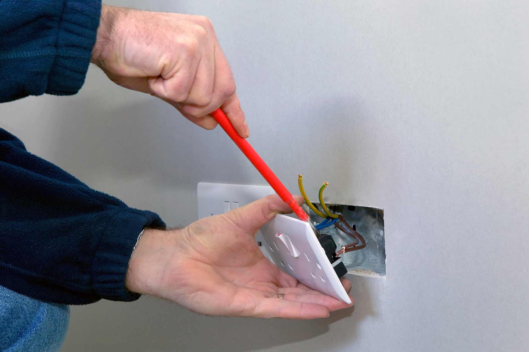 Our electricians can install plug sockets for domestic and commercial proeprties in Leek and the local area. 